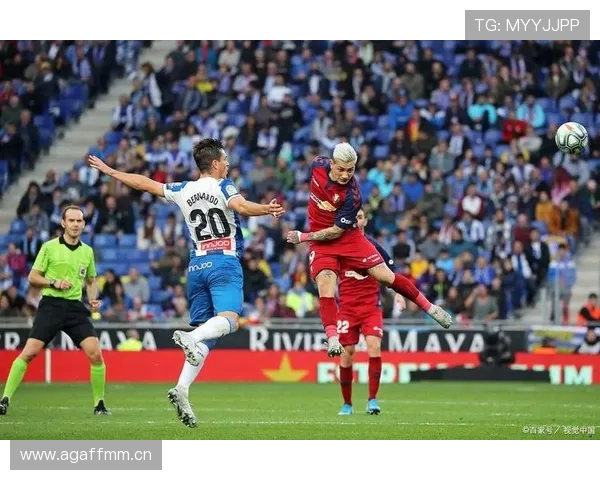 塞维利亚传统强队地位动摇，西甲竞争格局调整中逐步反映