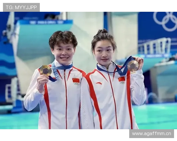 陈艺文赛场上严肃得像换了一个人，私下居然爱买鬼畜周边，一套衣服够我换季了！